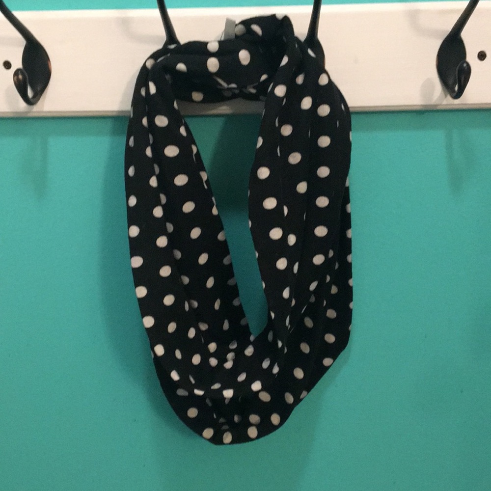 Infinity scarf